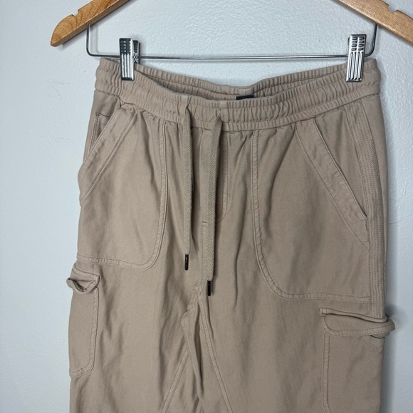 ATHLETA Farallon Cargo Crop Jogger Pants Silt Taupe - Picture 5 of 15